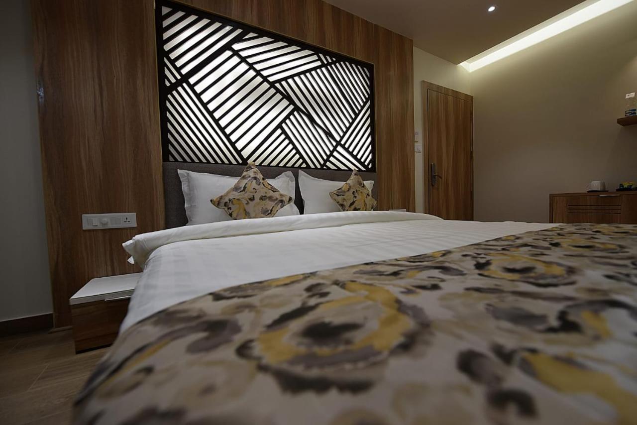 Jw Cruise Hotel Ajmer Exterior foto
